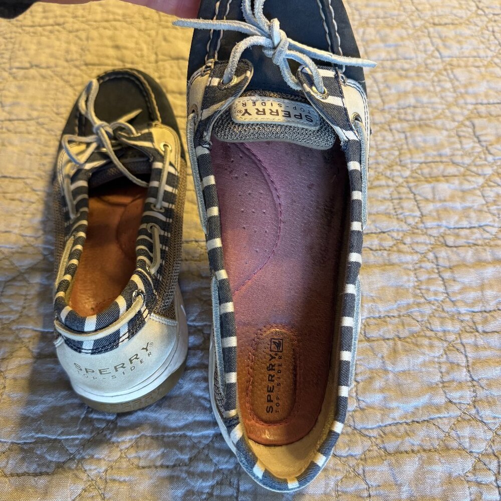Sperry Navy and White Striped Women’s Boat Shoes Flats